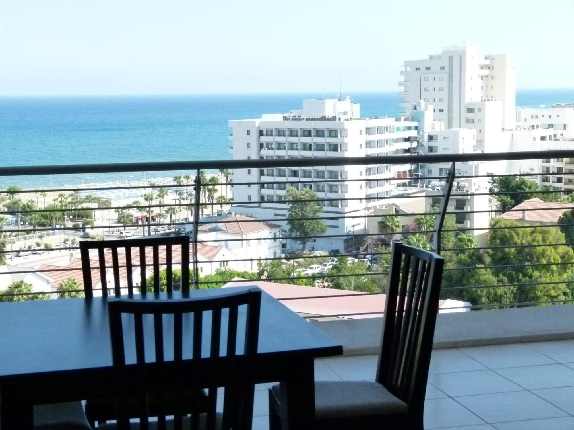 Aphrodite Heights Ларнака Екстериор снимка