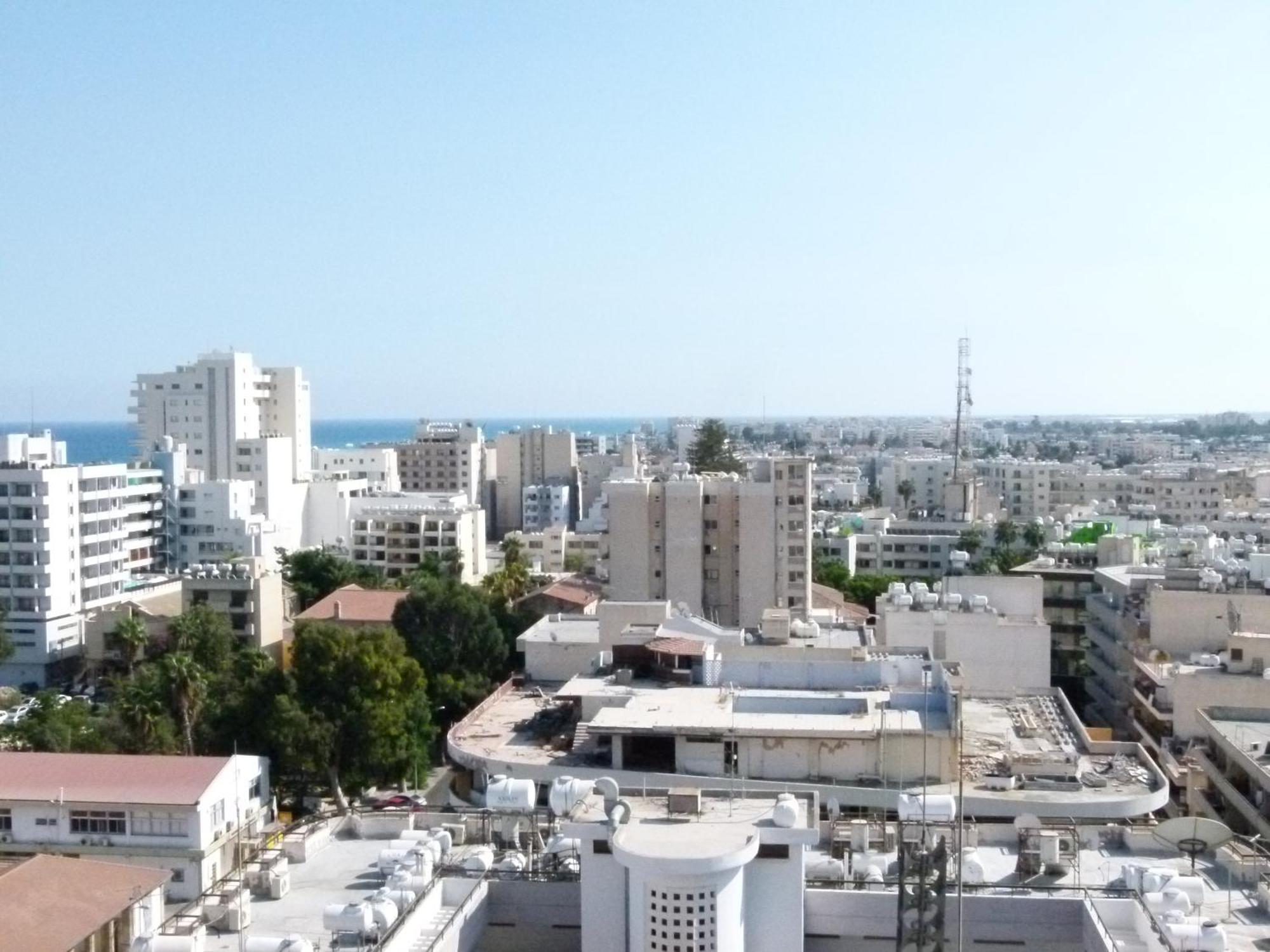 Aphrodite Heights Ларнака Екстериор снимка